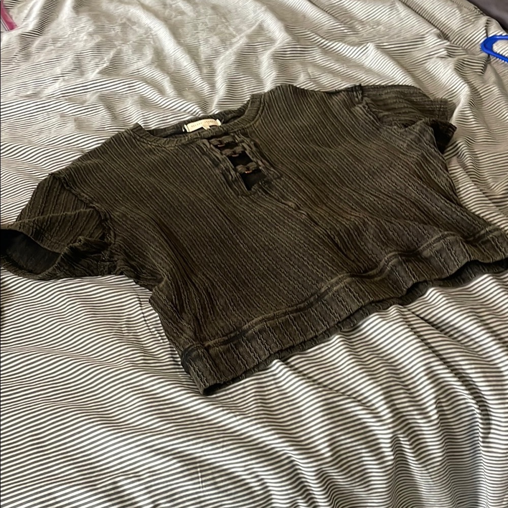 Gilded Intent Brown and White Ribbed Crop T-Shirt